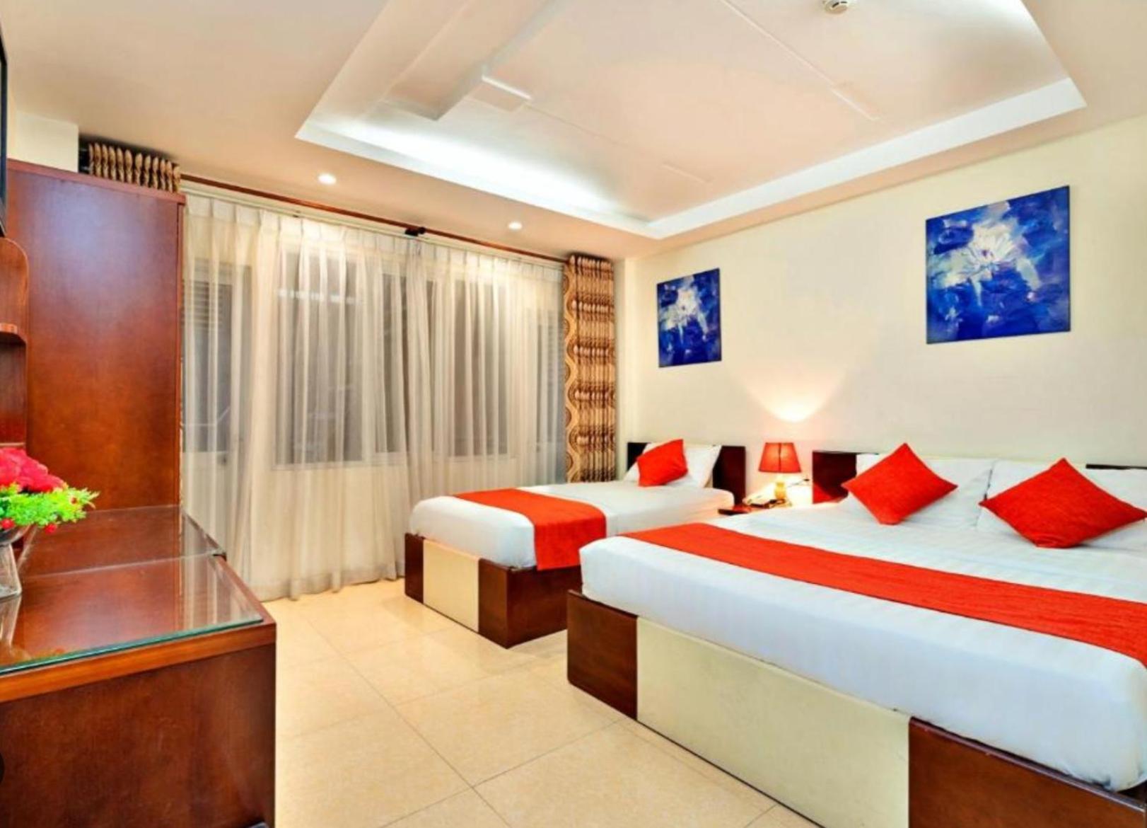 Empress Madani Palace Hotel Съри Екстериор снимка