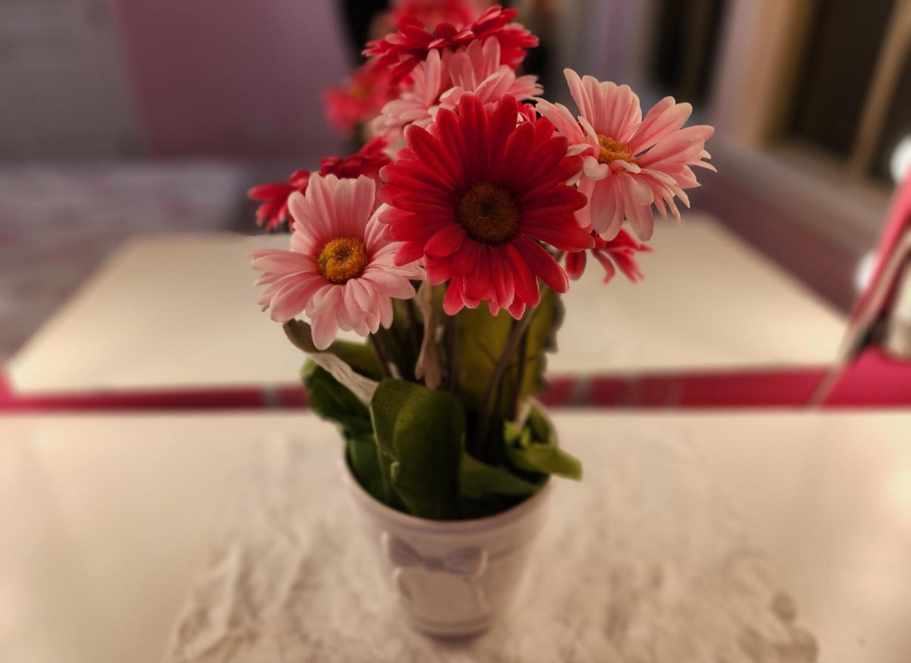 Empress Madani Palace Hotel Съри Екстериор снимка