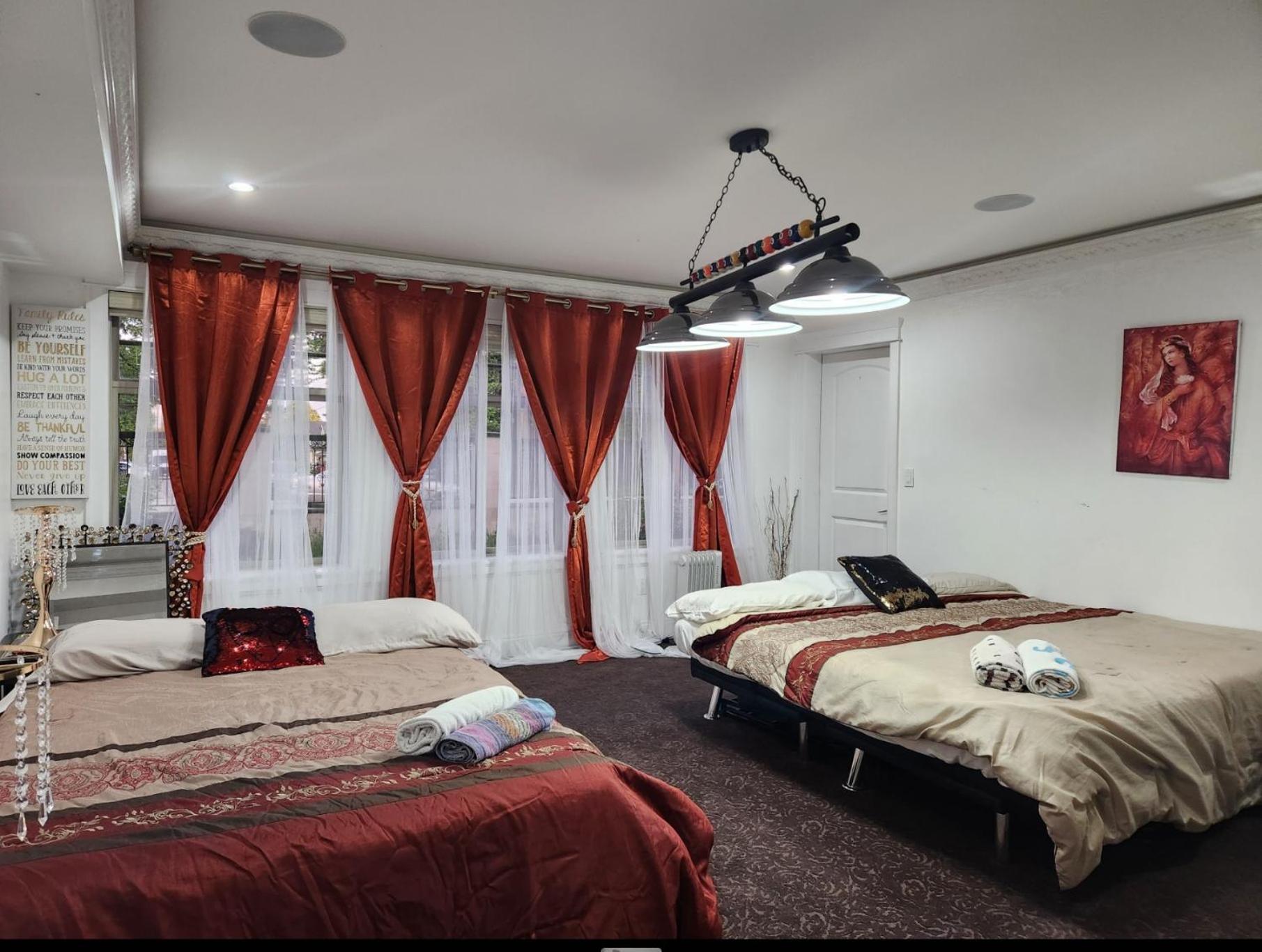Empress Madani Palace Hotel Съри Екстериор снимка