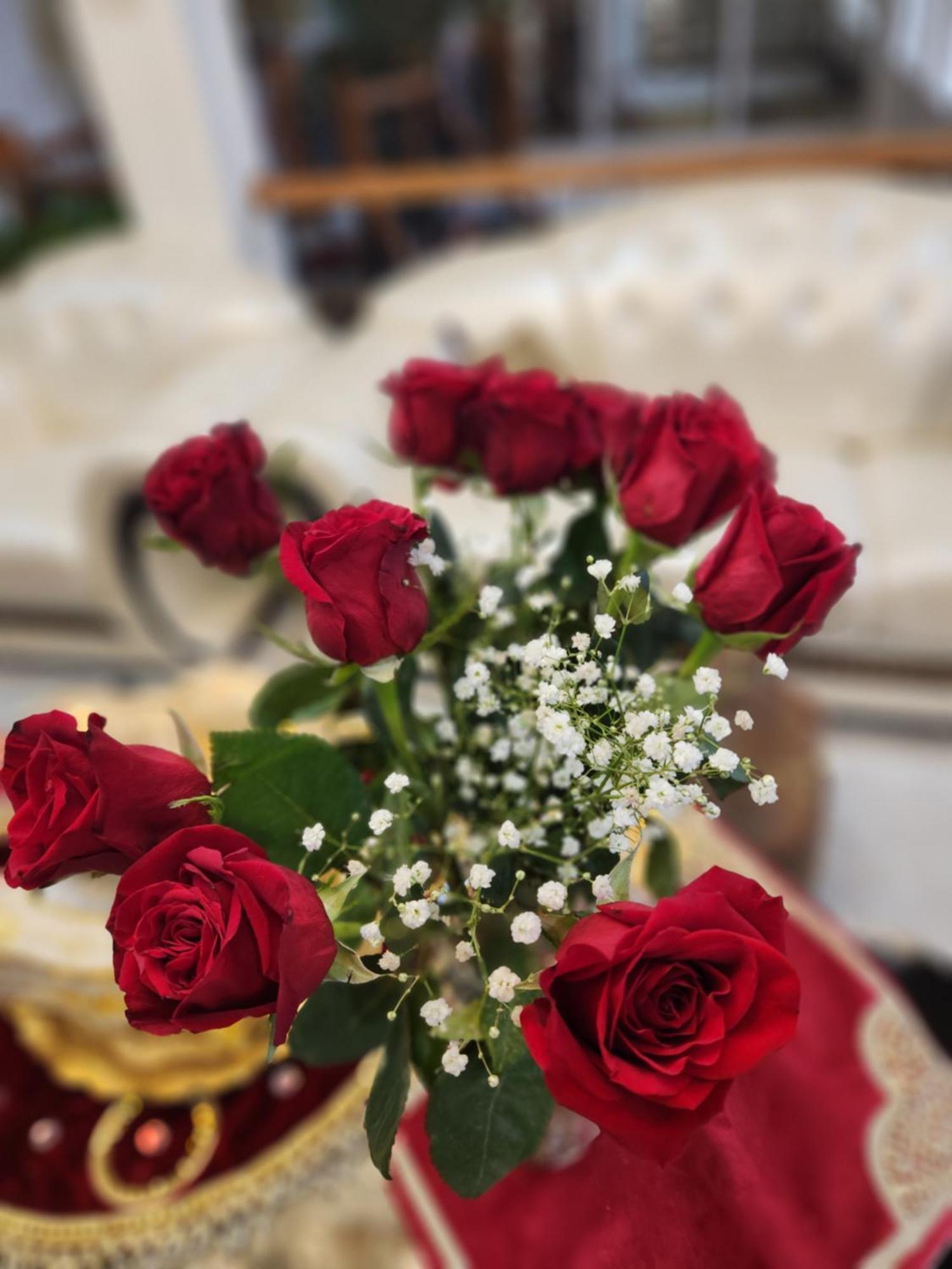 Empress Madani Palace Hotel Съри Екстериор снимка